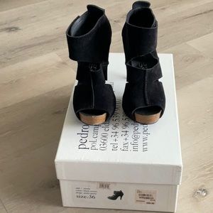 Pedro Garcia, Black Suede Sandals, (Charlie), size 36